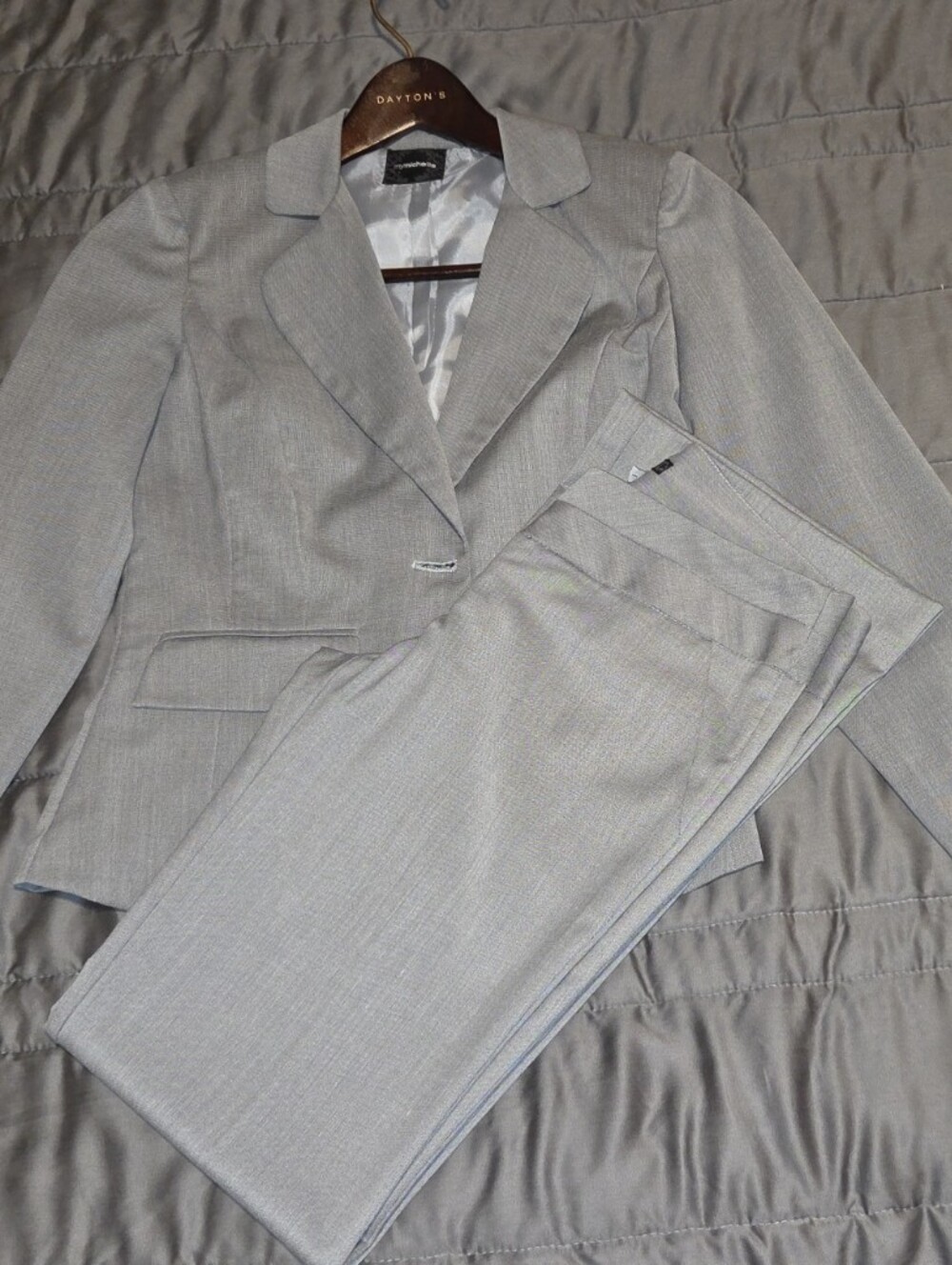 Classic Light Gray Women’s Suit Blazer and Pants Set
